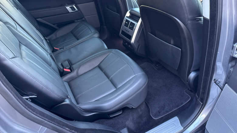 Land Rover Range Rover Sport 2.0 P400e HSE 5dr Auto Estate